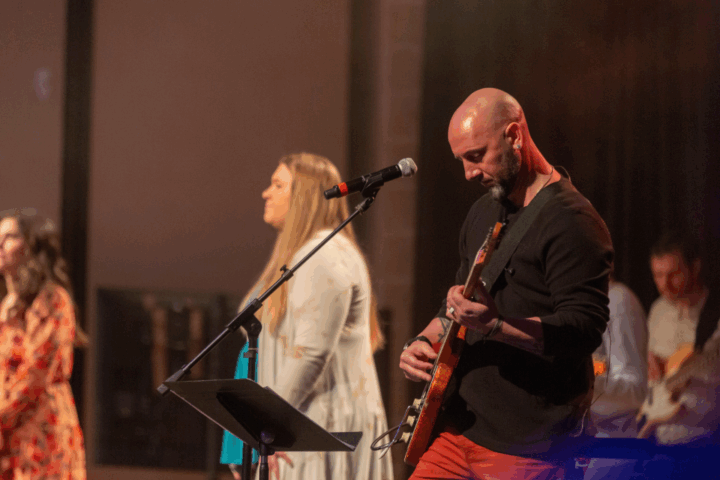 worship-pic-fall-2024 worship-pic-fall-2024